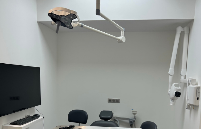 Salle d'opérations dentaires - Installation de Cabinet Dentaire - accompagnement clé en main l KONIBO